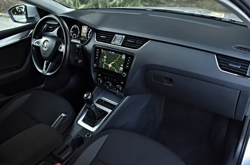 Skoda Octavia 1.6 TDI AMBITION - изображение 9