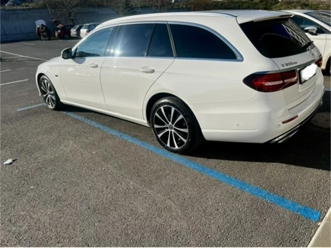 Mercedes-Benz E 300 E300de Exclusive EQ Power 9G-TRONIC, снимка 4 - Автомобили и джипове - 53856739