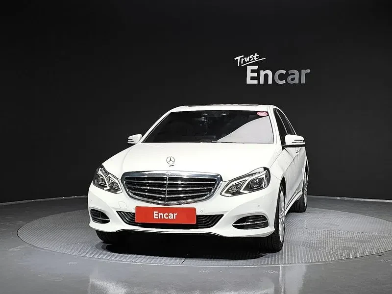 Mercedes-Benz E 300 Elegance - САМО 30% АВАНС, снимка 6 - Автомобили и джипове - 56002489