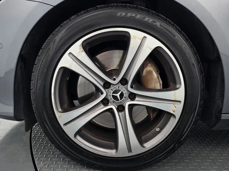 Mercedes-Benz E 300 САМО 30% АВАНС, снимка 5 - Автомобили и джипове - 56266481