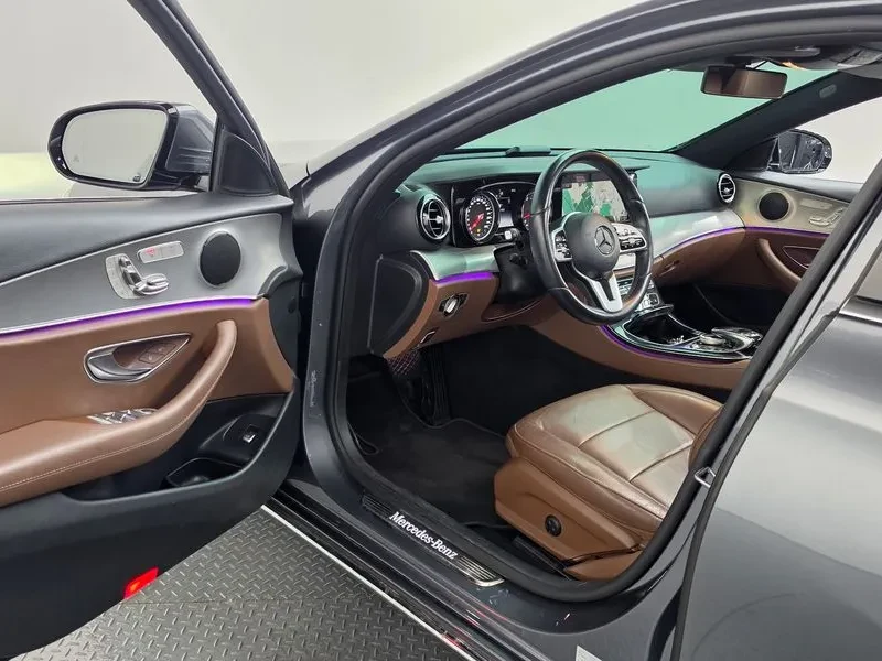Mercedes-Benz E 300 САМО 30% АВАНС, снимка 10 - Автомобили и джипове - 56266481