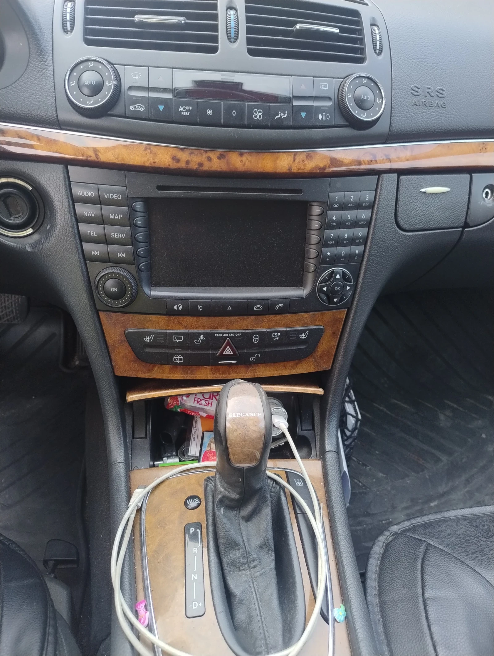 Mercedes-Benz E 320  - изображение 2