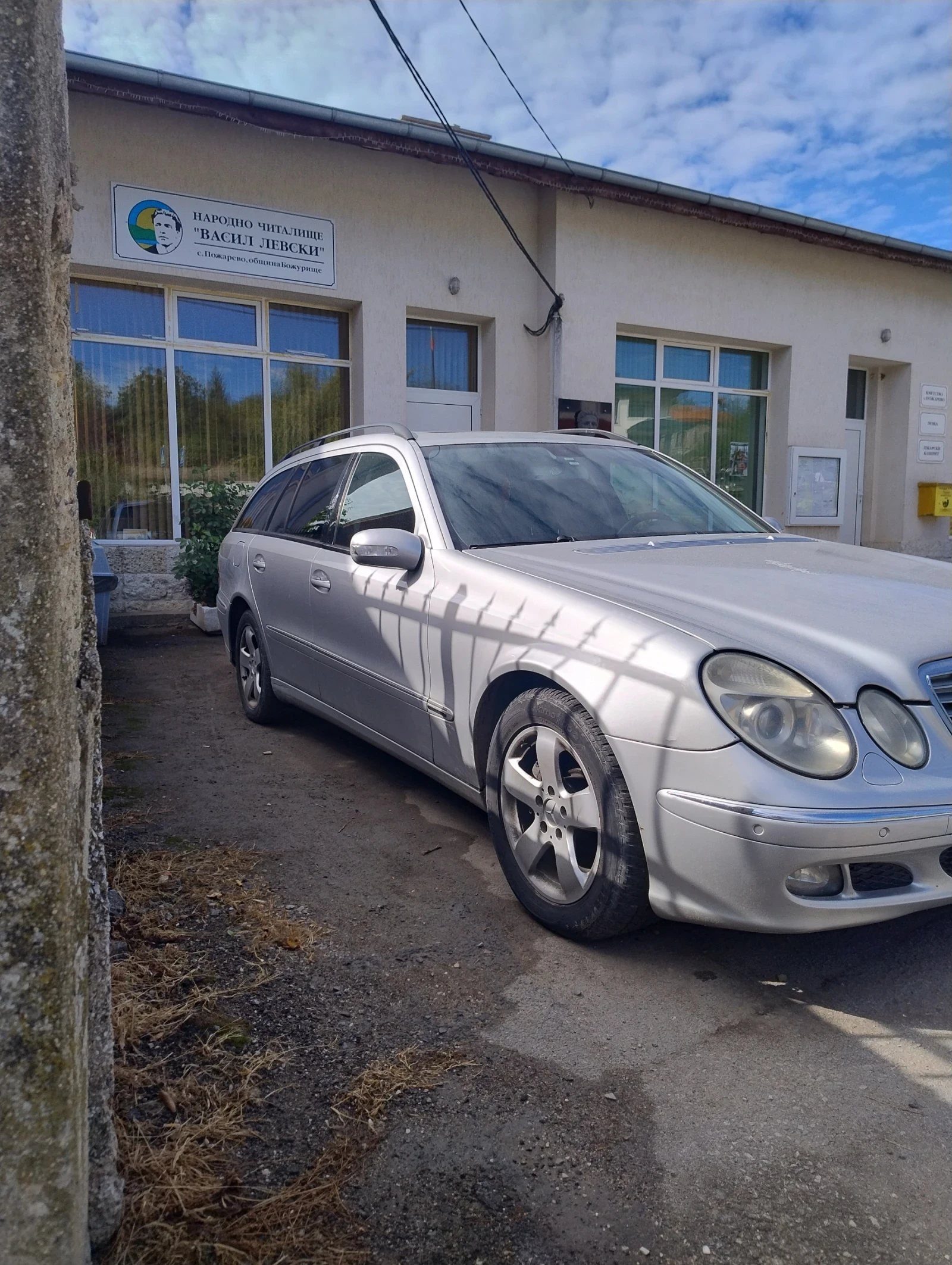 Mercedes-Benz E 320  - изображение 4