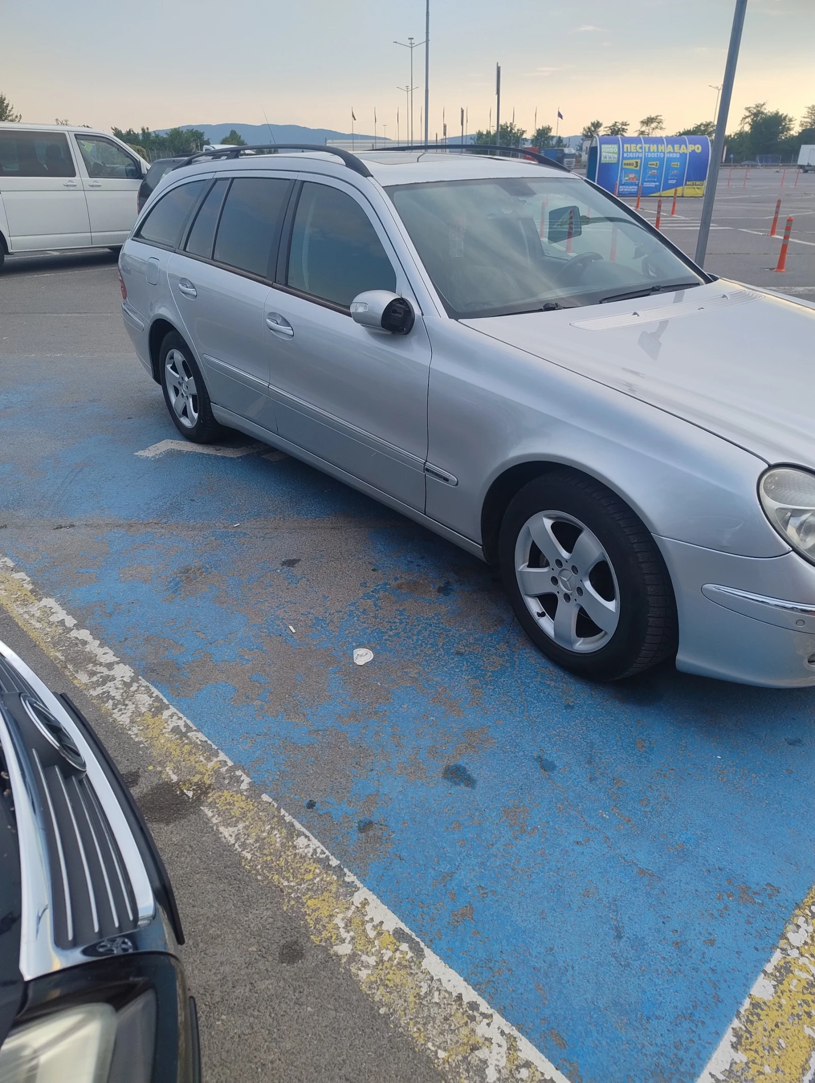 Mercedes-Benz E 320  - изображение 7