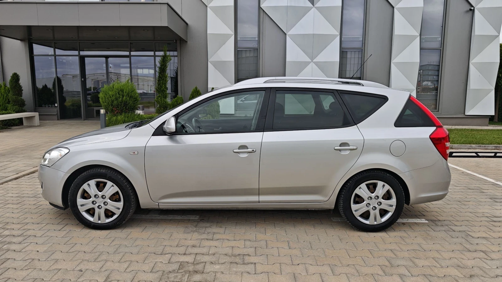 Kia Ceed 1.6i ГАЗ 126кс.164000хил.км.!!! - изображение 7