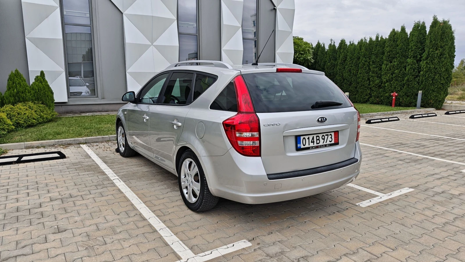 Kia Ceed 1.6i ГАЗ 126кс.164000хил.км.!!! - изображение 5
