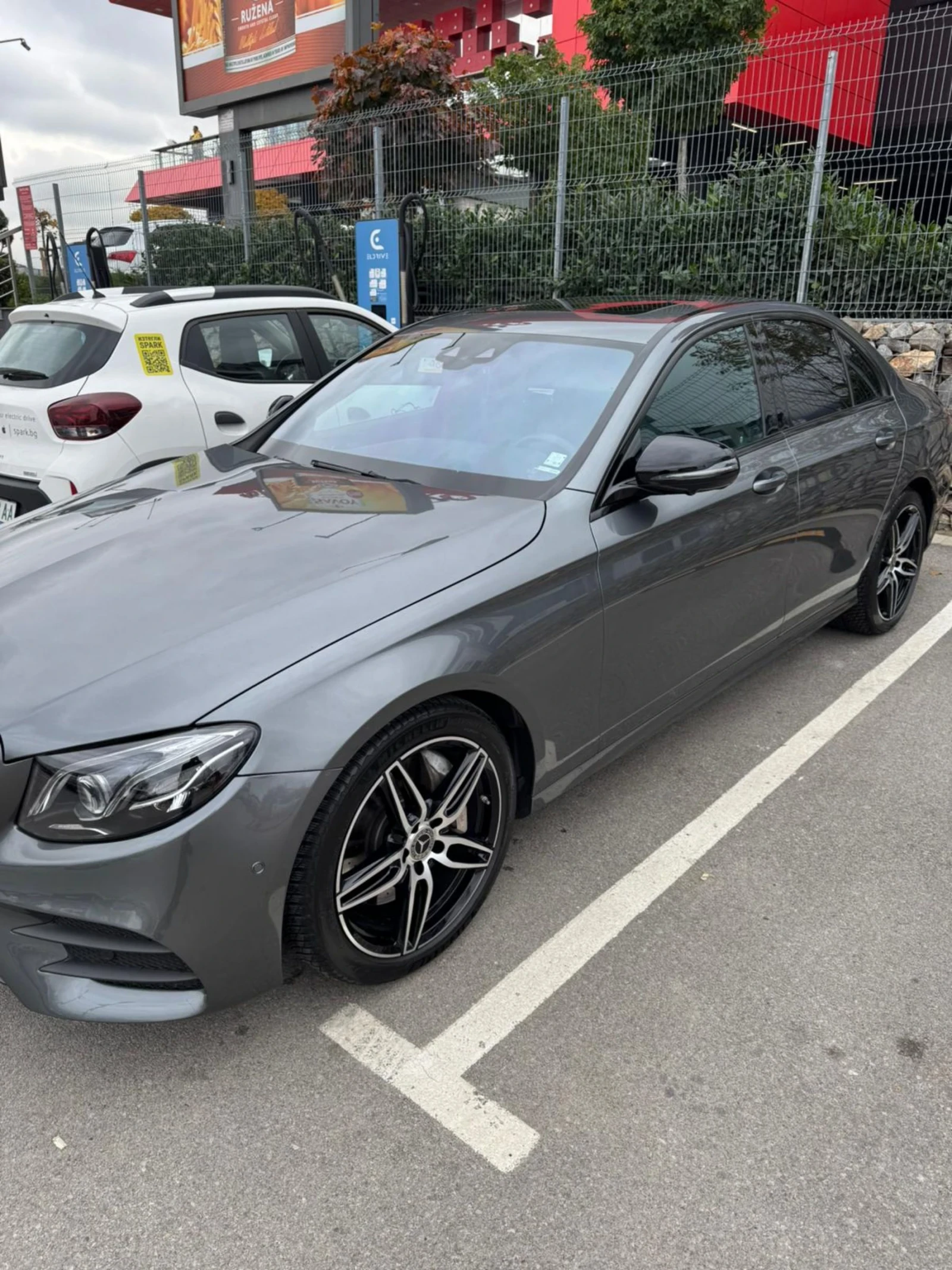 Mercedes-Benz E 350 AMG  - изображение 3