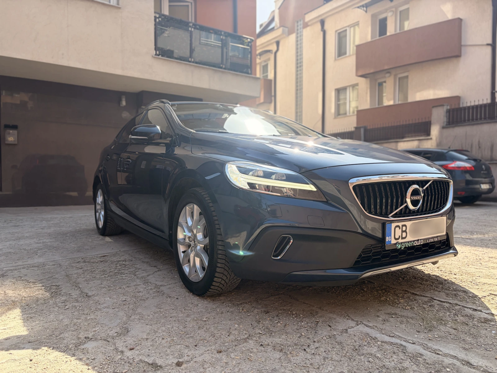 Volvo V40 Cross Country T3, снимка 3 - Автомобили и джипове - 53708079