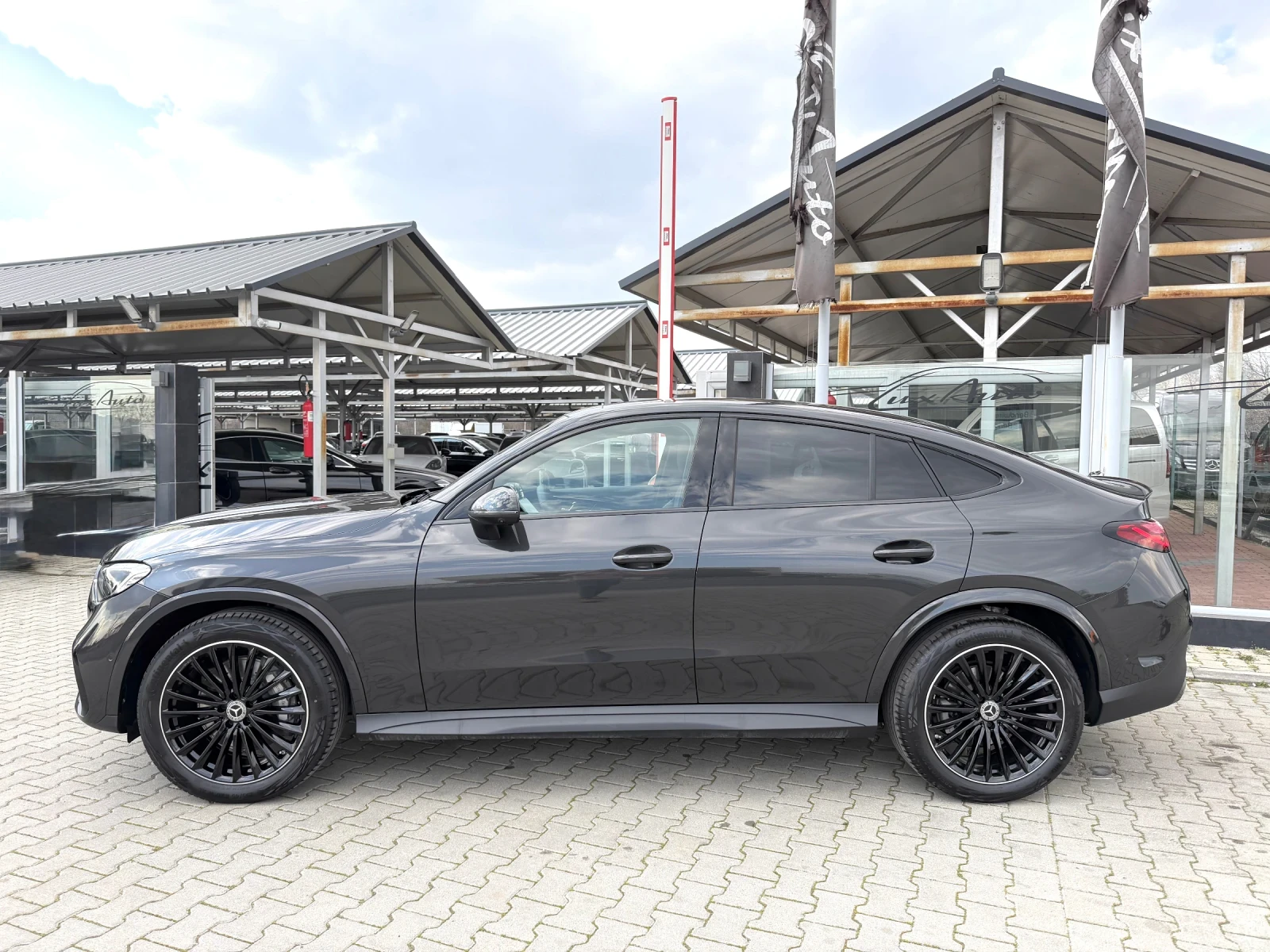 Mercedes-Benz GLC 200 AMG#DESIGNO#PANORAMA#DISTR#360* CAM#НОВ!!! - изображение 6