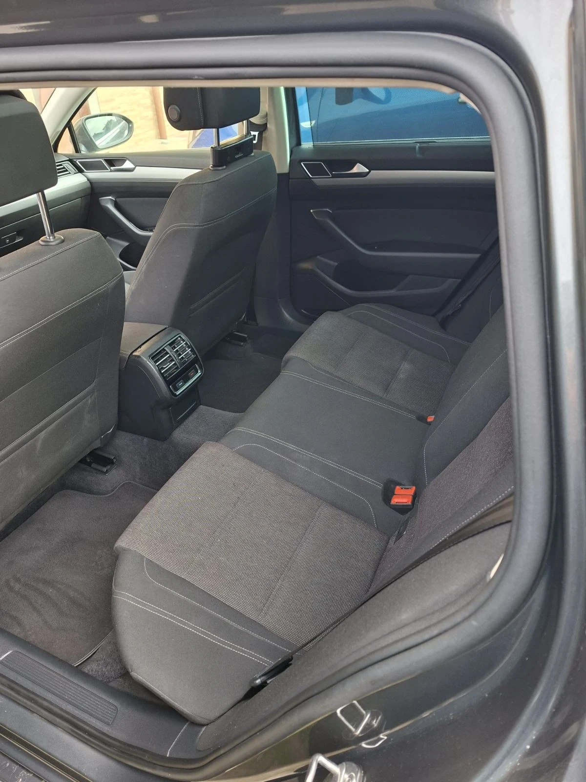 VW Passat R-Line, снимка 14 - Автомобили и джипове - 54045571