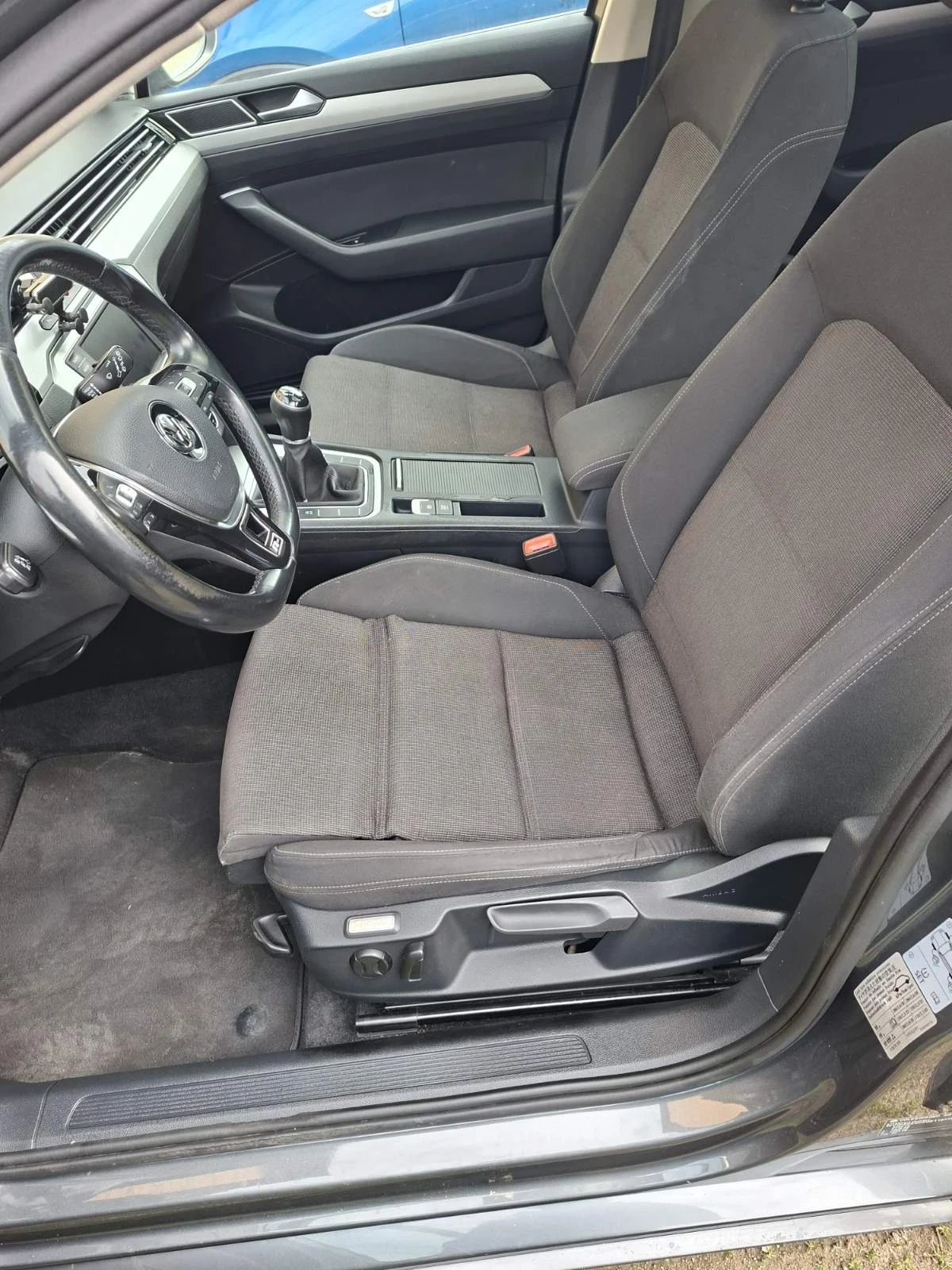 VW Passat R-Line, снимка 13 - Автомобили и джипове - 54045571