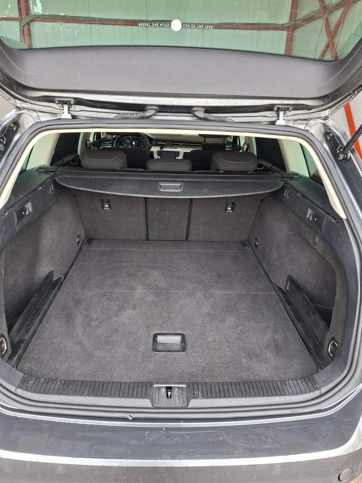 VW Passat R-Line, снимка 8 - Автомобили и джипове - 54045571