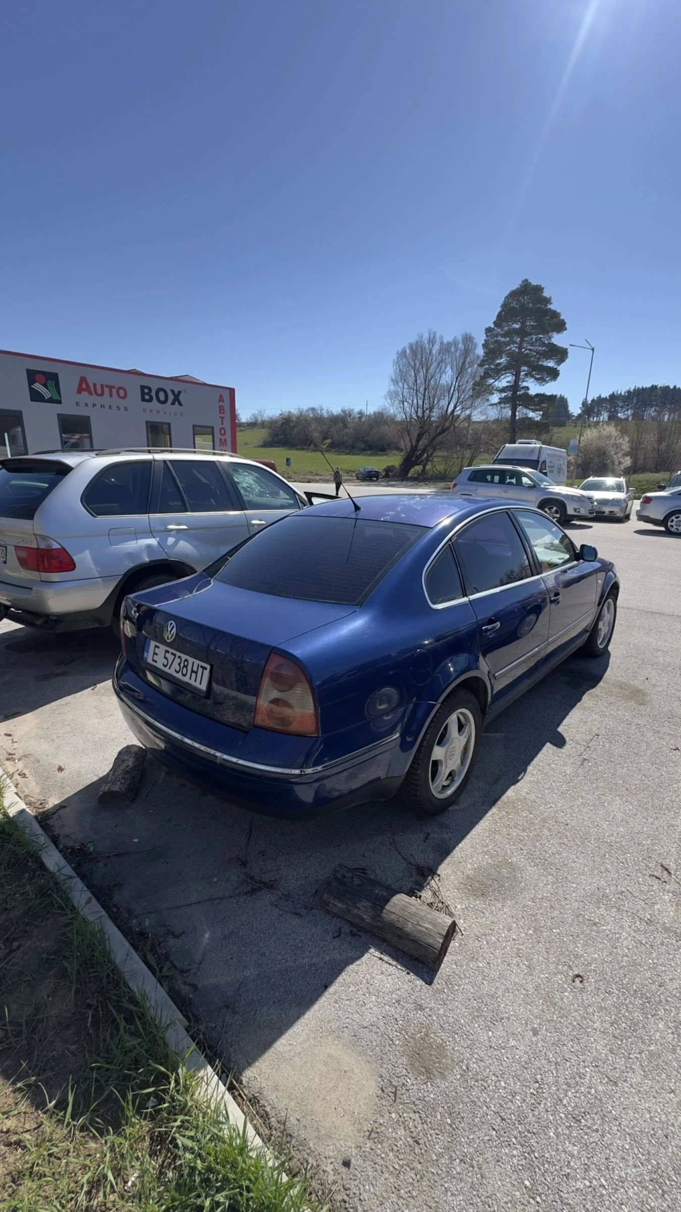 VW Passat 1.9 TDI, снимка 3 - Автомобили и джипове - 54222338