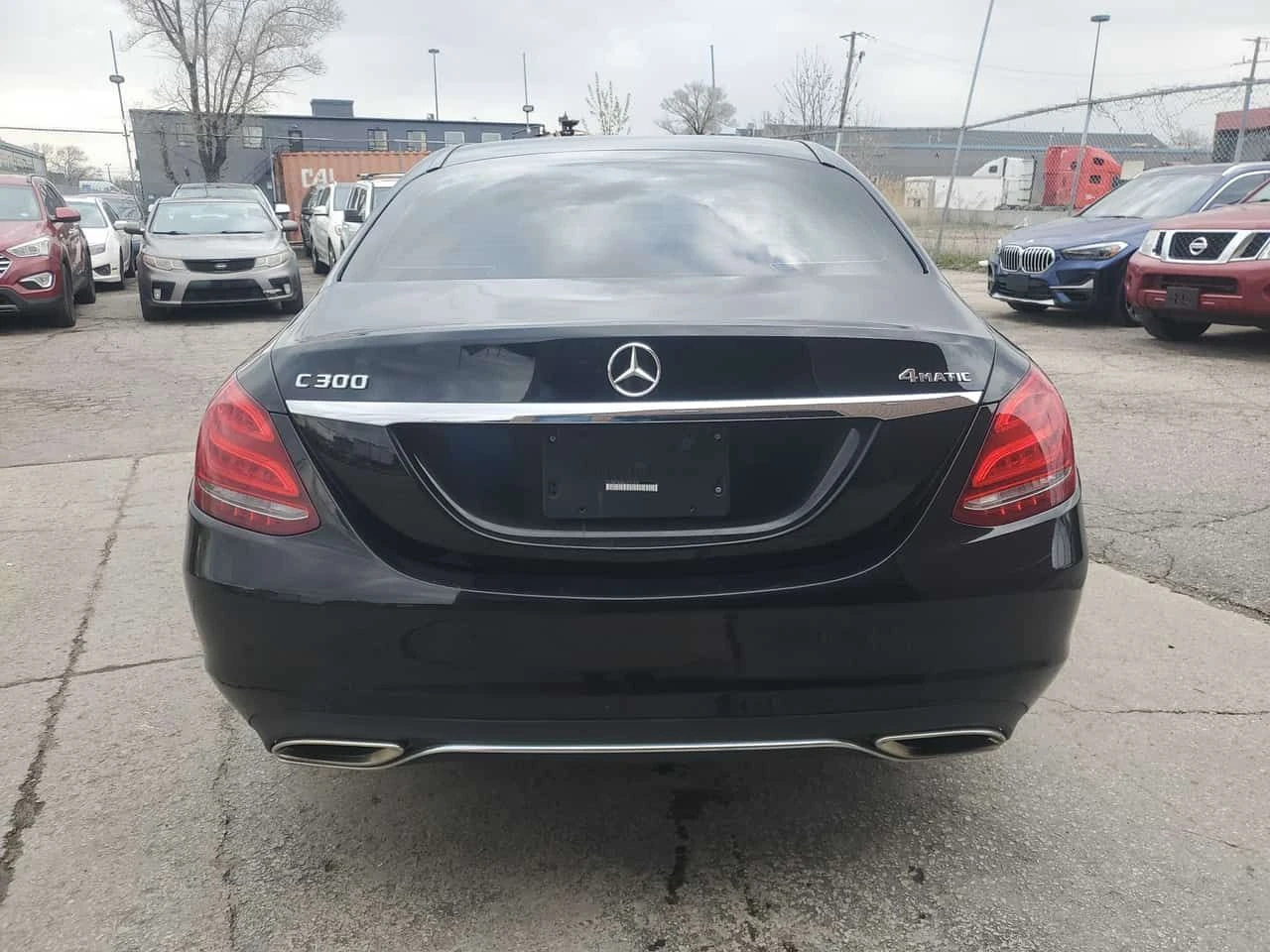 Mercedes-Benz C 300 * 4MATIC Sedan * CARFAX * ЦЕНА ДО БГ, снимка 4 - Автомобили и джипове - 54403570