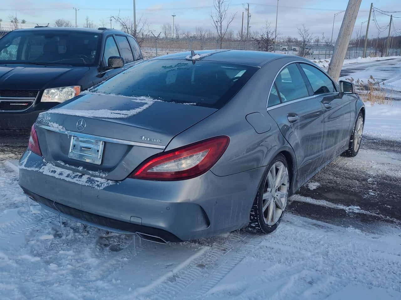 Mercedes-Benz CLS 400  4Matic | 360 | DISTRONIC | ДВА КЛЮЧА , снимка 3 - Автомобили и джипове - 54454149