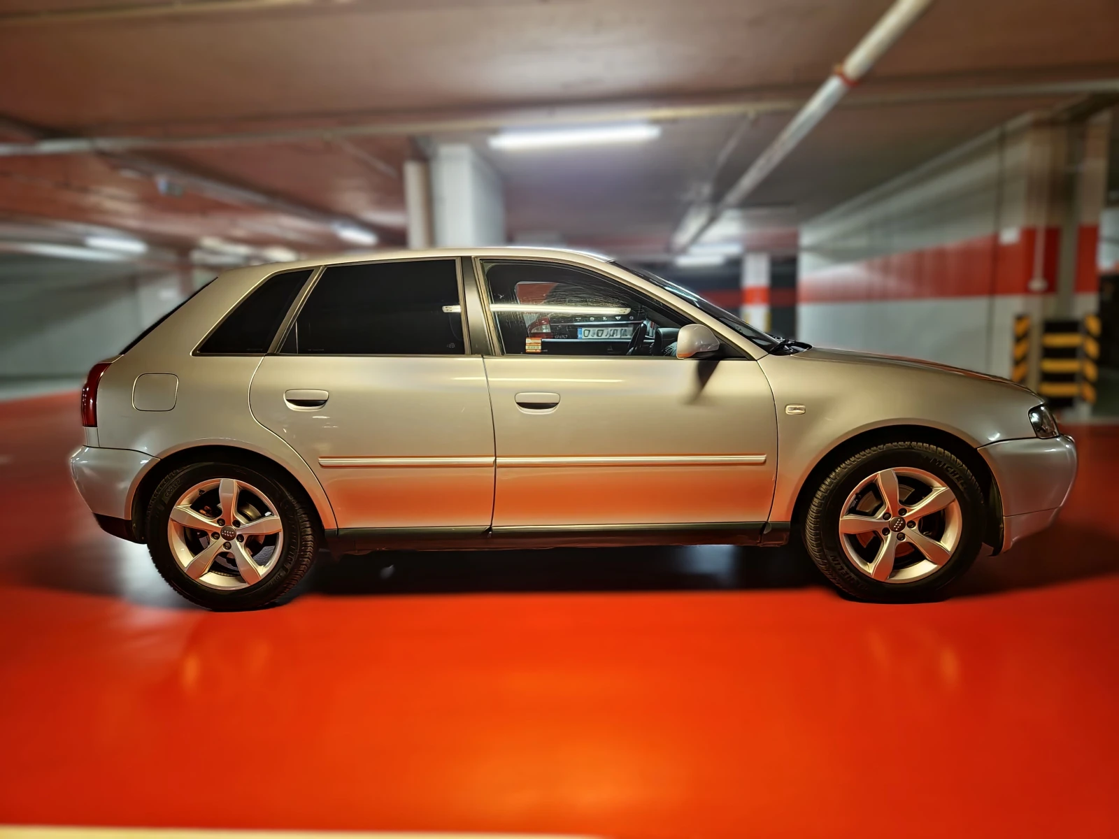 Audi A3 1.8T Quattro, снимка 7 - Автомобили и джипове - 54836725