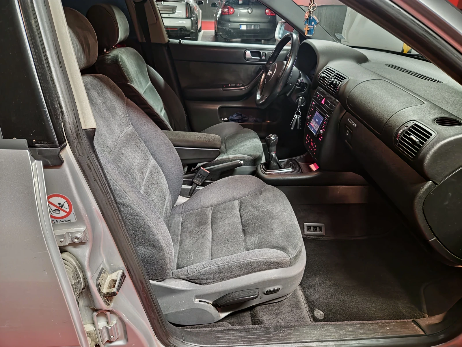 Audi A3 1.8T Quattro, снимка 12 - Автомобили и джипове - 54836725