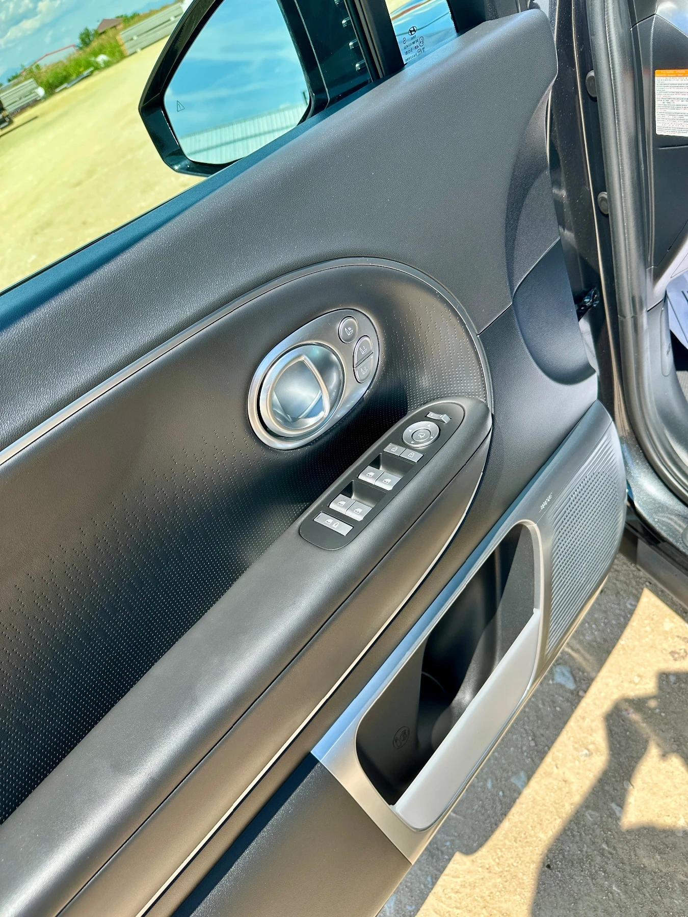 Hyundai IONIQ 9 Preferred + AWD w/Ultimate Calligraphy Pkg, 7 МЕСТ, снимка 8 - Автомобили и джипове - 55049397