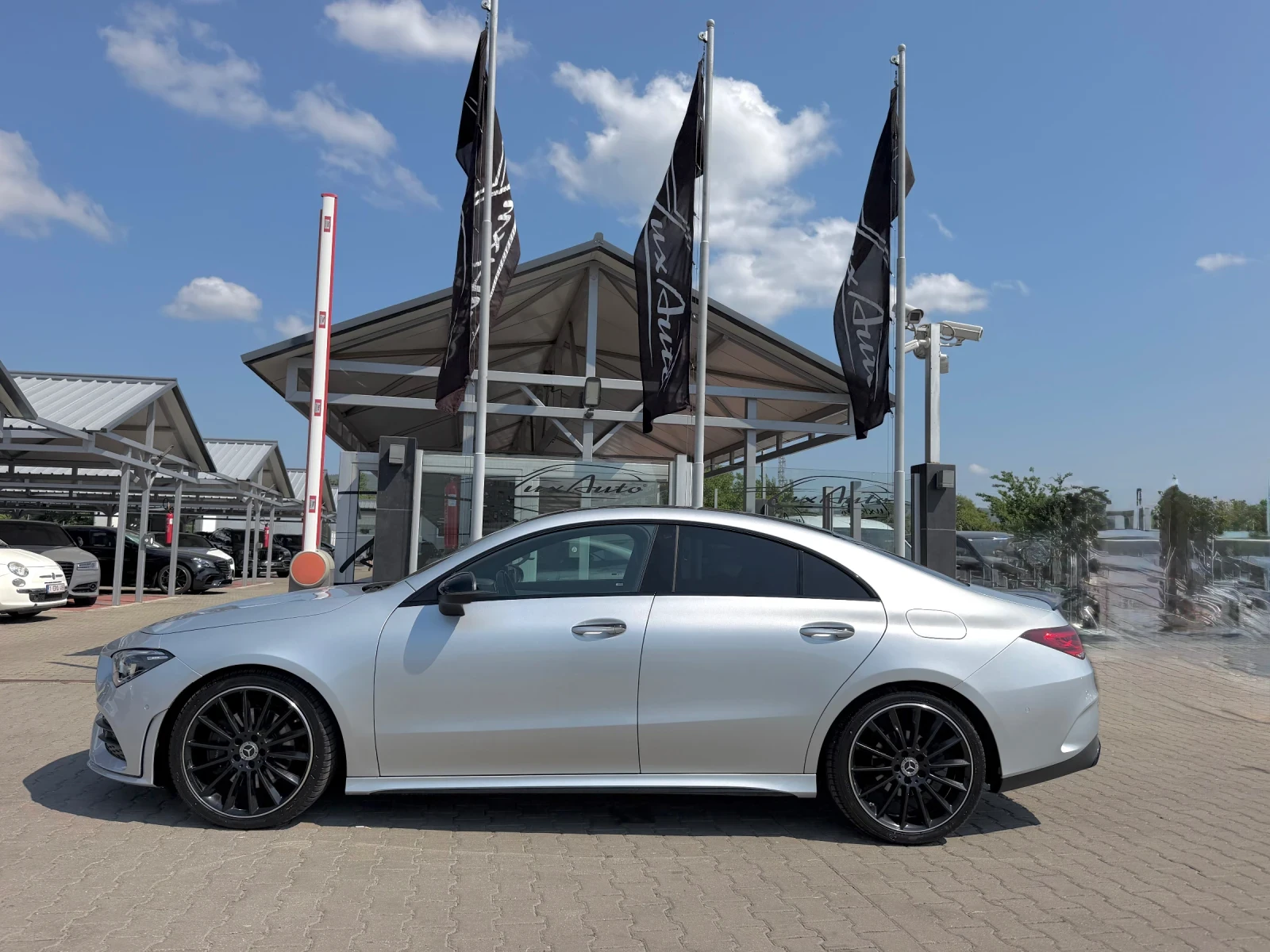 Mercedes-Benz CLA 220 200#AMG#PANORAMA#DIGITAL#AMBIENT#MULTIBEAM#2022г, снимка 5 - Автомобили и джипове - 55140330