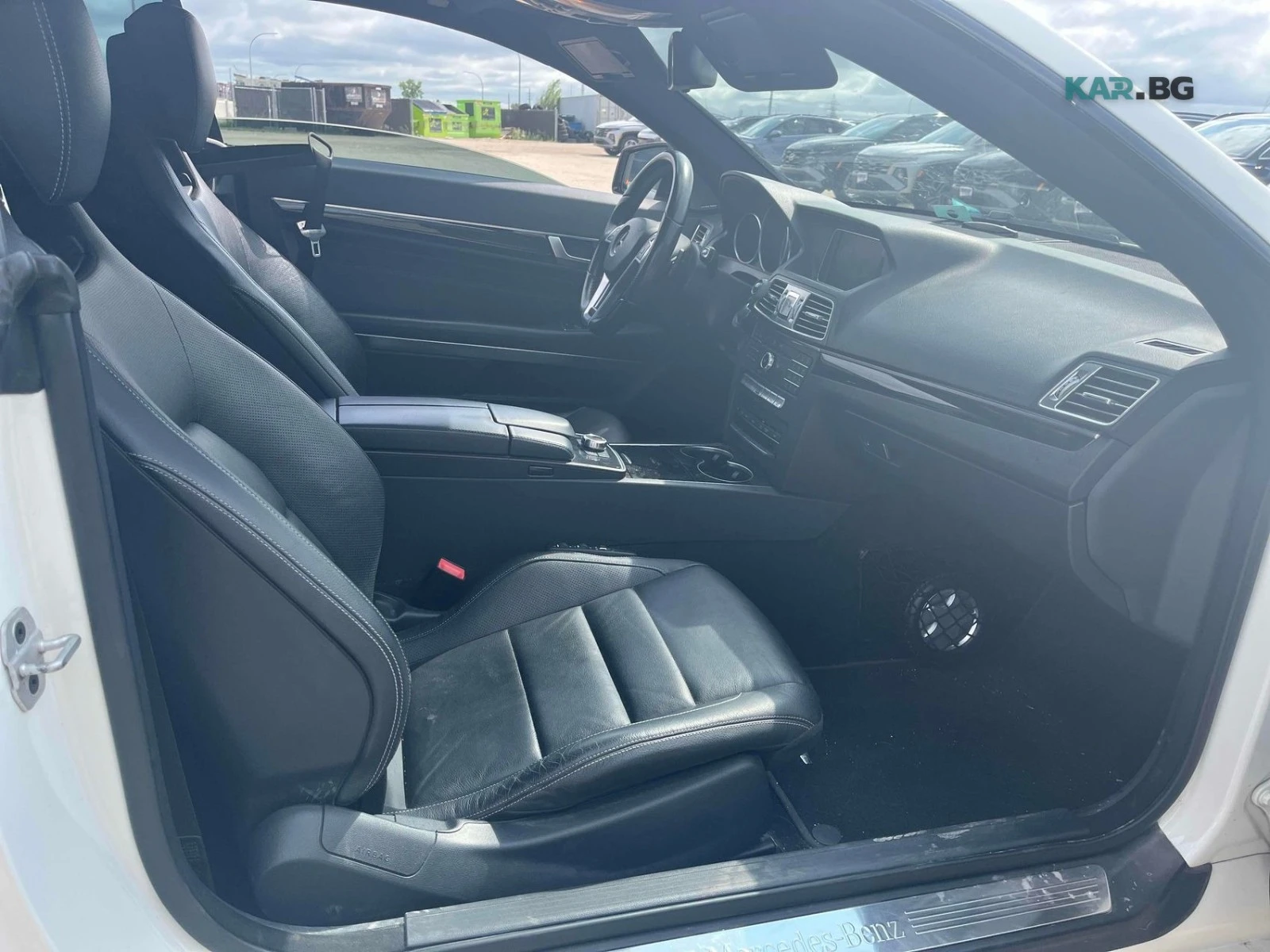 Mercedes-Benz E 400 4MATIC Автокредит Цена до България, снимка 14 - Автомобили и джипове - 55413741