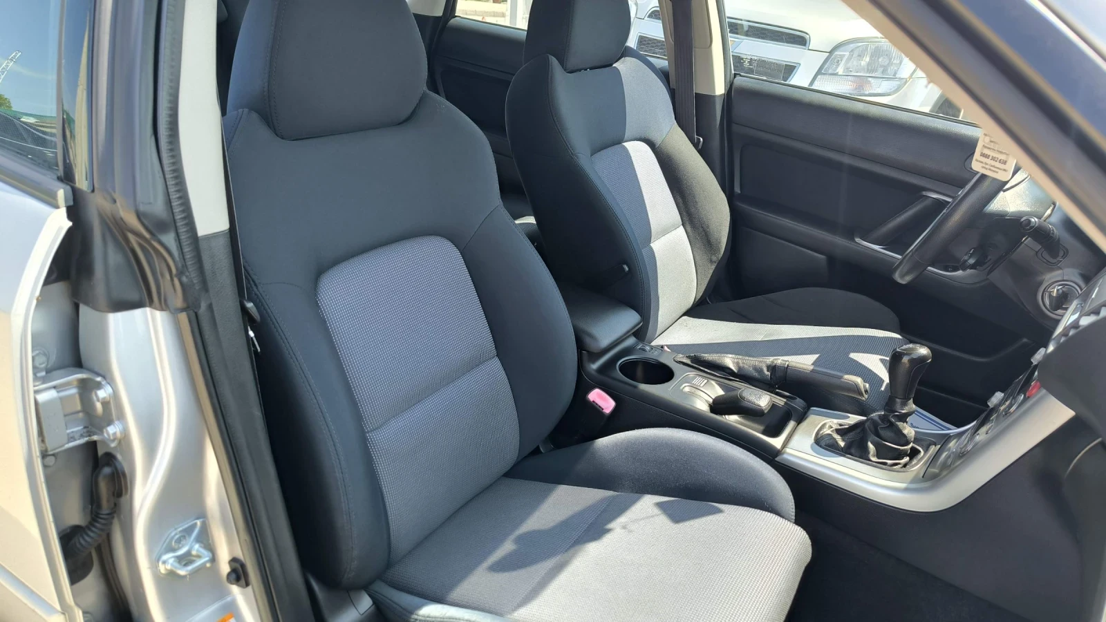 Subaru Legacy 2.0i, снимка 8 - Автомобили и джипове - 55432534