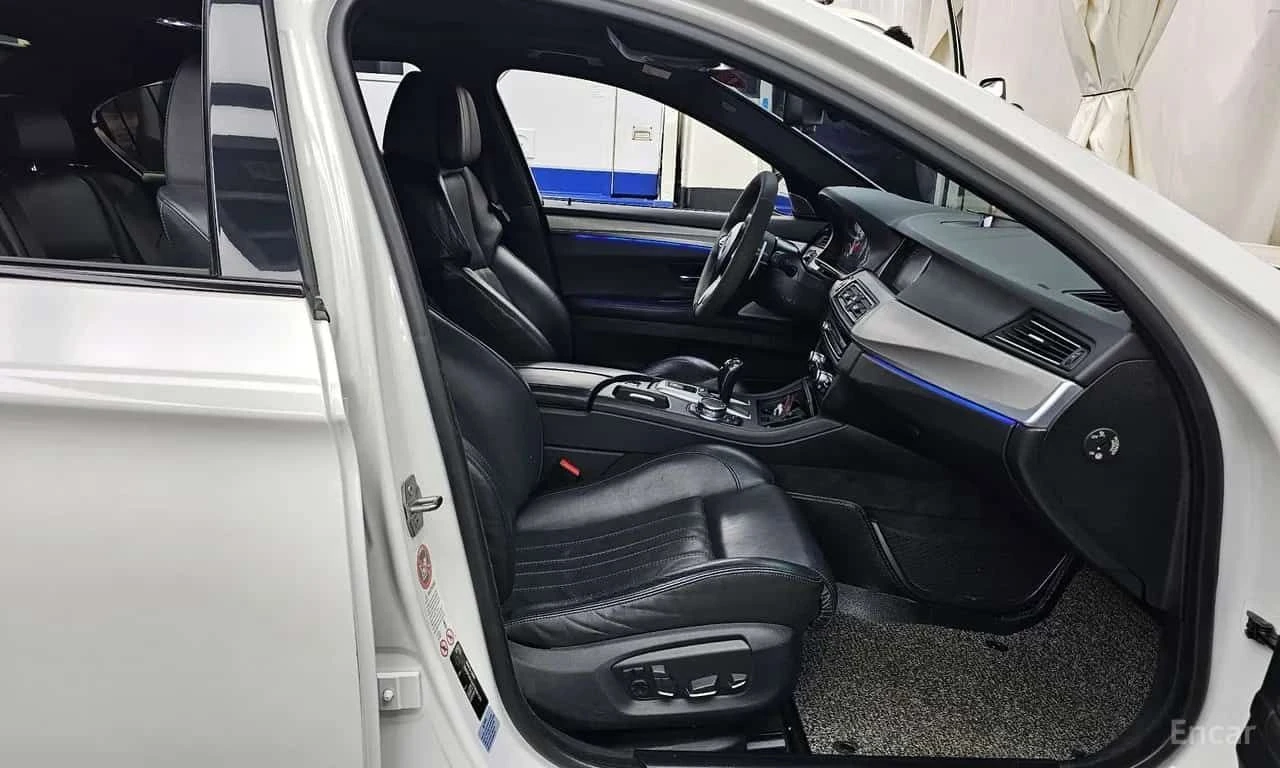 BMW M5 * 360 * ОБДУХВАНЕ * HUD * ЦЕНА ДО БГ, снимка 11 - Автомобили и джипове - 55597308