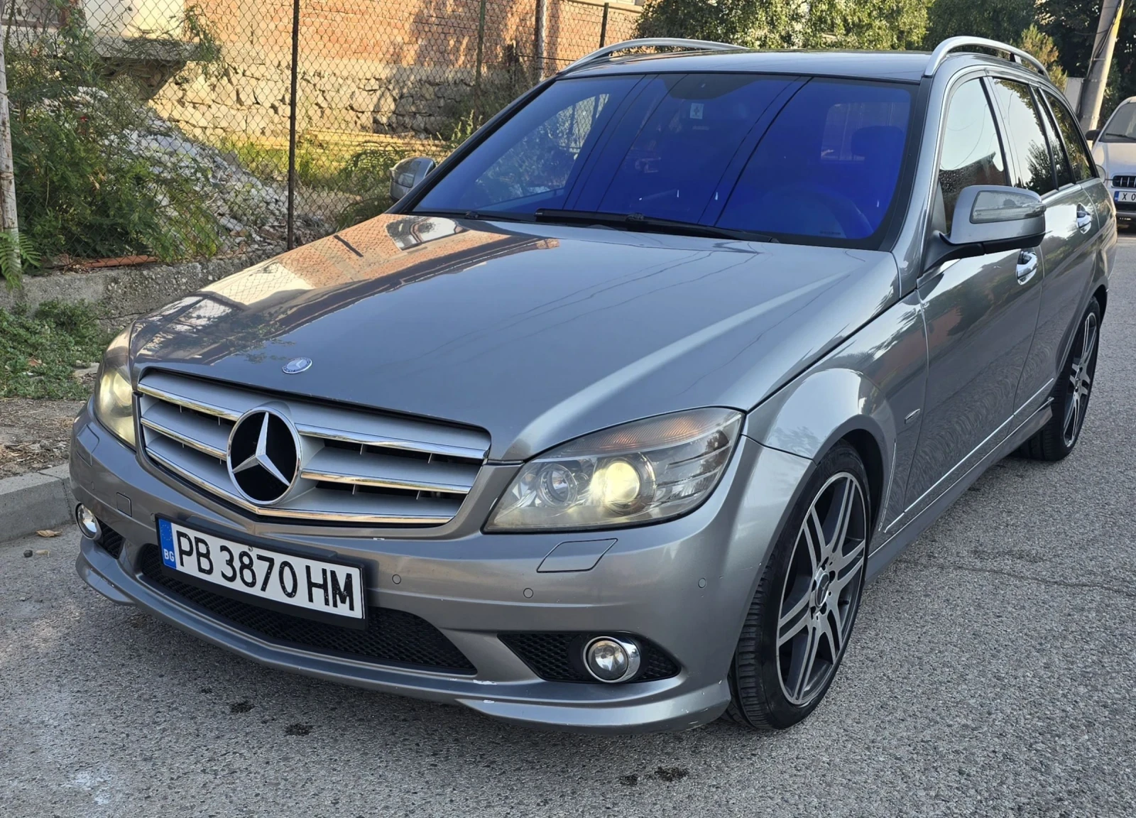 Mercedes-Benz C 320