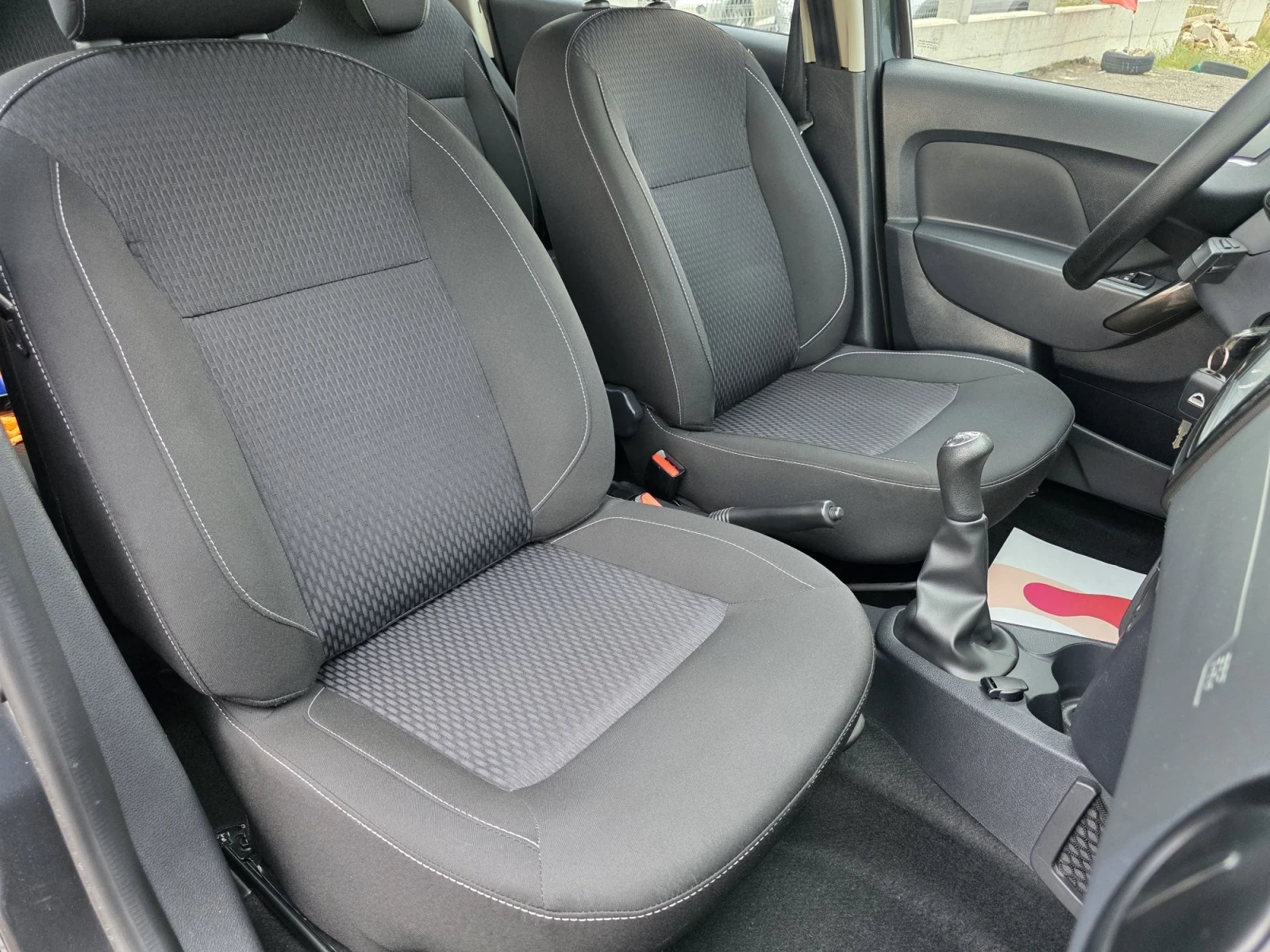 Dacia Sandero  Navi/Euro 6, снимка 11 - Автомобили и джипове - 56057913