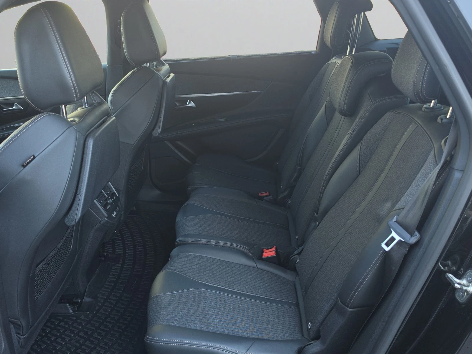 Peugeot 5008 NEW GT LINE 1.6 THP 180 EAT8 E6.2//2001R18 | Mobile.bg � ����������� 12