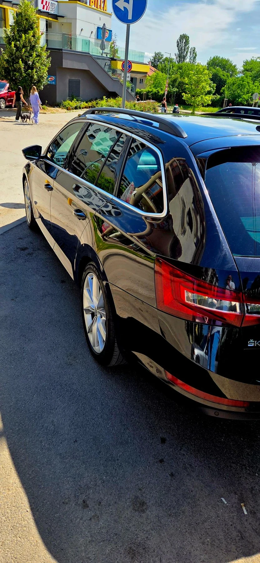 Skoda Superb Комби 4х4, снимка 3 - Автомобили и джипове - 56427310