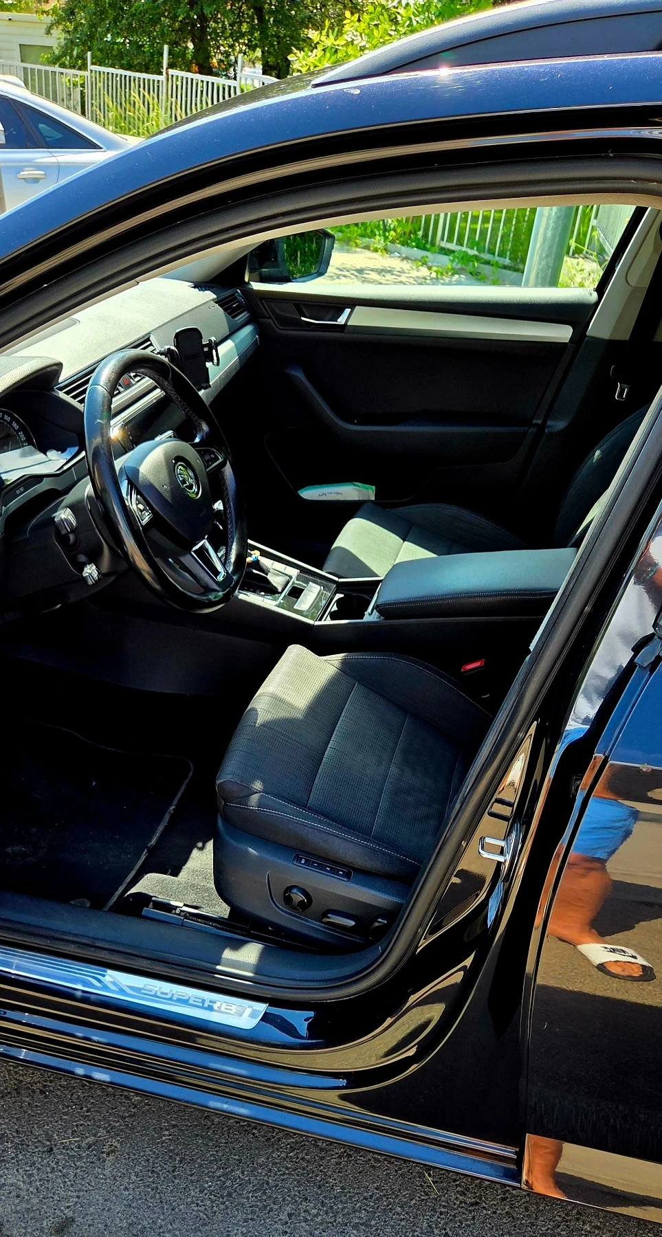 Skoda Superb Комби 4х4, снимка 5 - Автомобили и джипове - 56427310