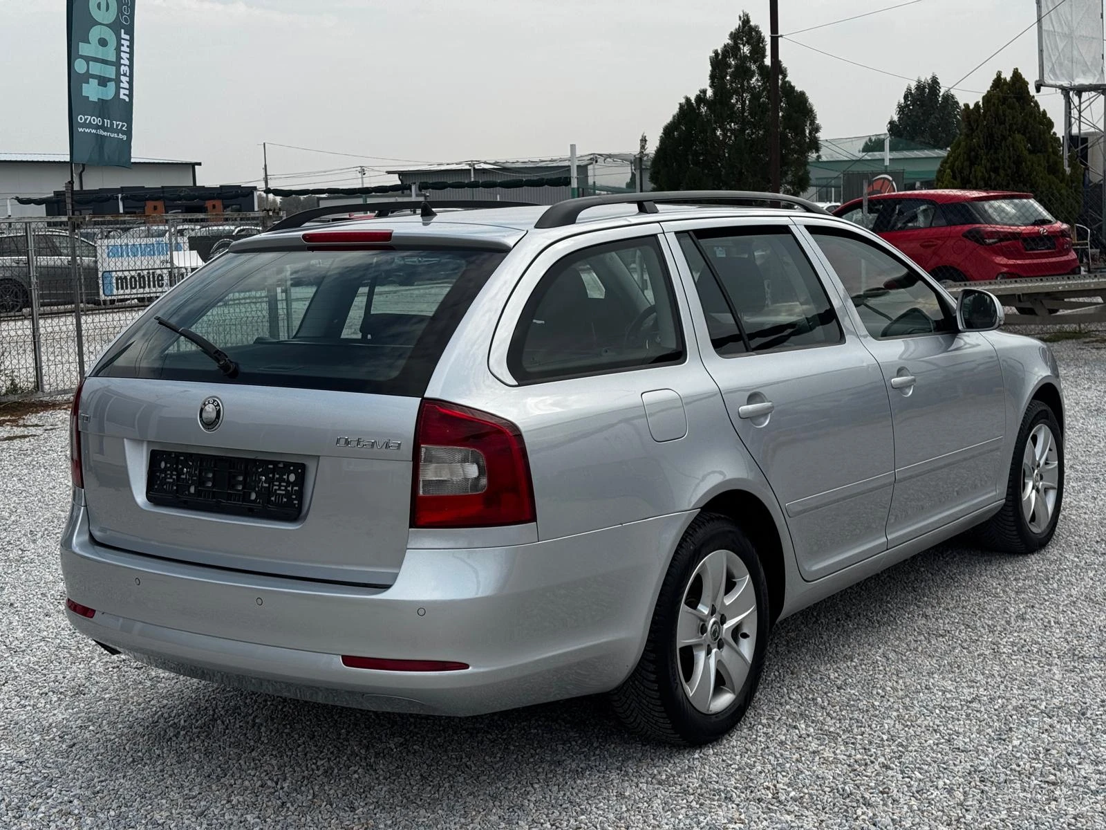 Skoda Octavia 1.6 tdi, снимка 6 - Автомобили и джипове - 56682220