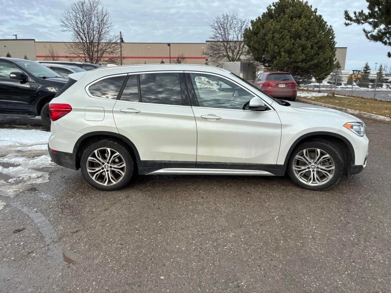 BMW X1 * xDrive28i * CARFAX * БЕЗ ПЪРВОНАЧАЛНА ВНОСКА, снимка 3 - Автомобили и джипове - 52972968