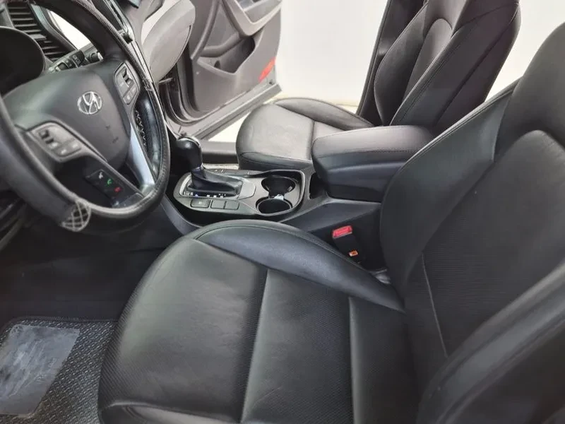 Hyundai Santa fe 2.0, снимка 12 - Автомобили и джипове - 54256809