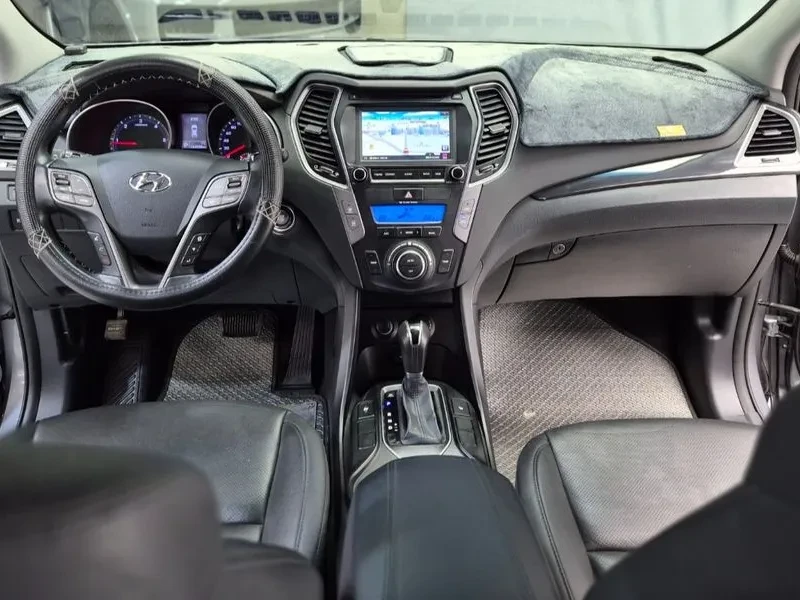 Hyundai Santa fe 2.0, снимка 7 - Автомобили и джипове - 54256809