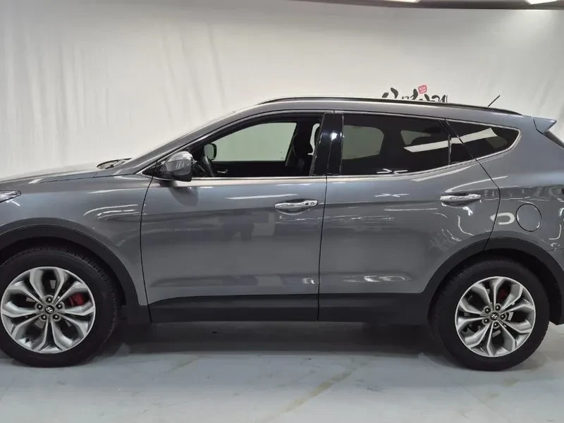 Hyundai Santa fe 2.0, снимка 2 - Автомобили и джипове - 54256809