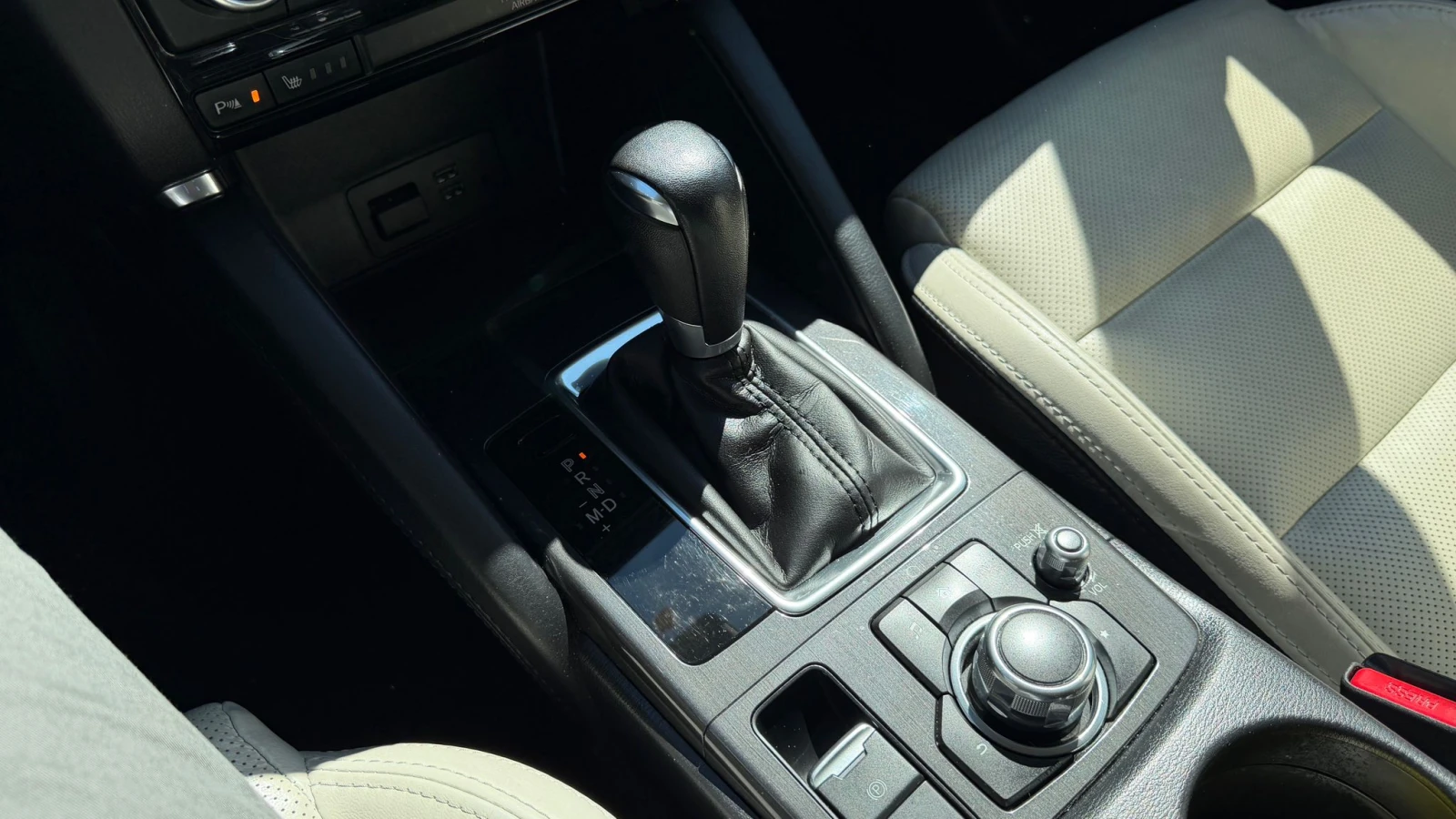 Mazda CX-5 2.2d-Skyactiv-4X4-FACELIFT- HEAD-UP-DISTRO-ЛИЗИНГ, снимка 13 - Автомобили и джипове - 54227315