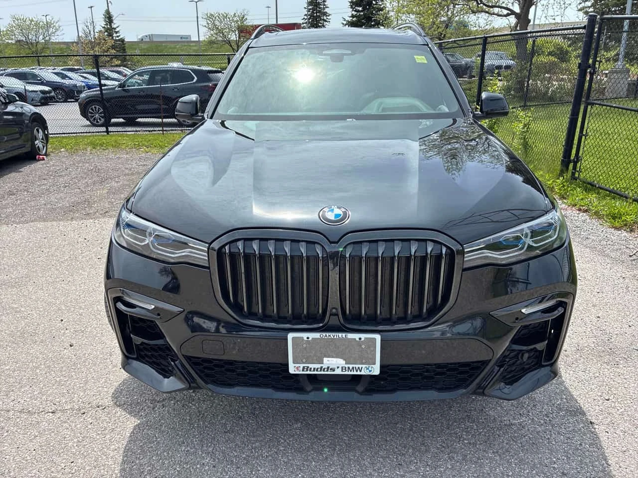 BMW X7 xDrive40i/LASER/ДИСТРОНИК/360/ОБДУХВАНЕ/ПАНОРАМА, снимка 2 - Автомобили и джипове - 54647126