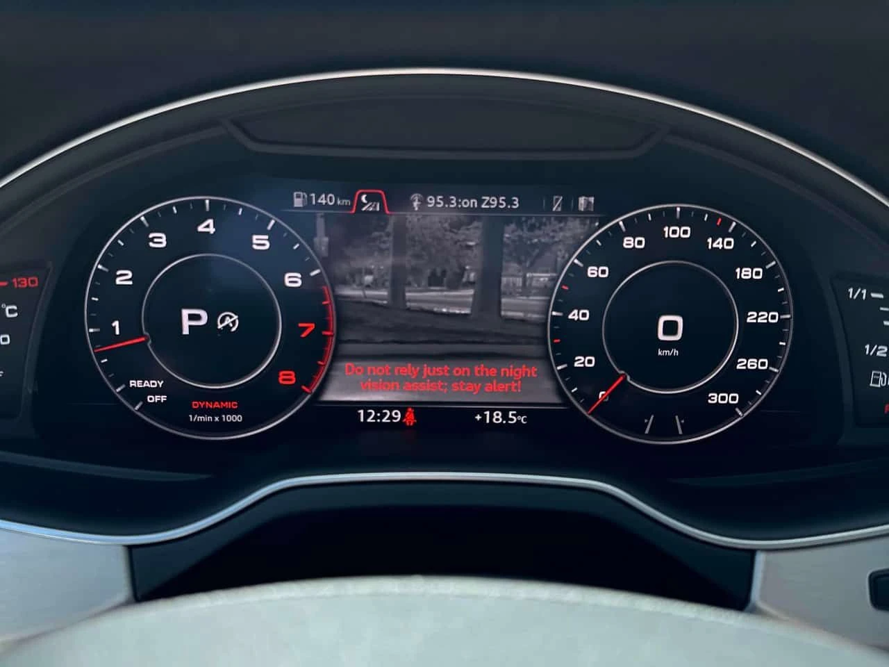 Audi Q7 Technik / ВСИЧКИ ЕКСТРИ ЗА МОДЕЛА , снимка 12 - Автомобили и джипове - 55529383