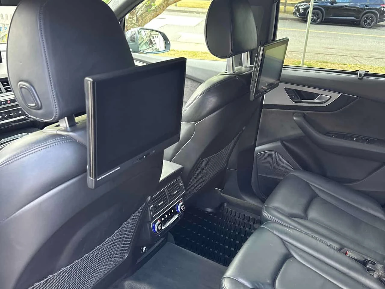 Audi Q7 Technik / ВСИЧКИ ЕКСТРИ ЗА МОДЕЛА , снимка 15 - Автомобили и джипове - 55529383