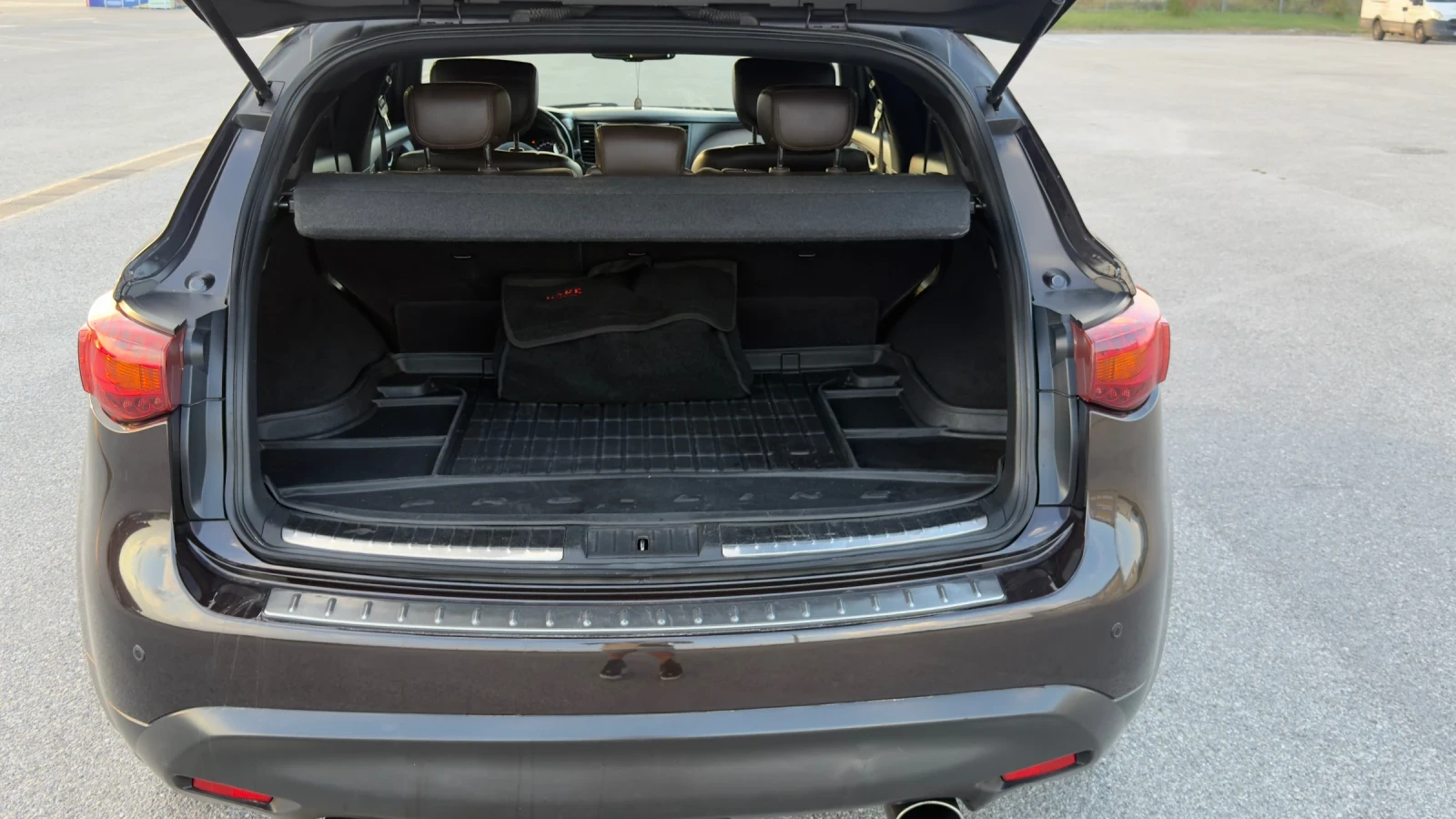 Infiniti Fx 30 dS, снимка 5 - Автомобили и джипове - 55607258