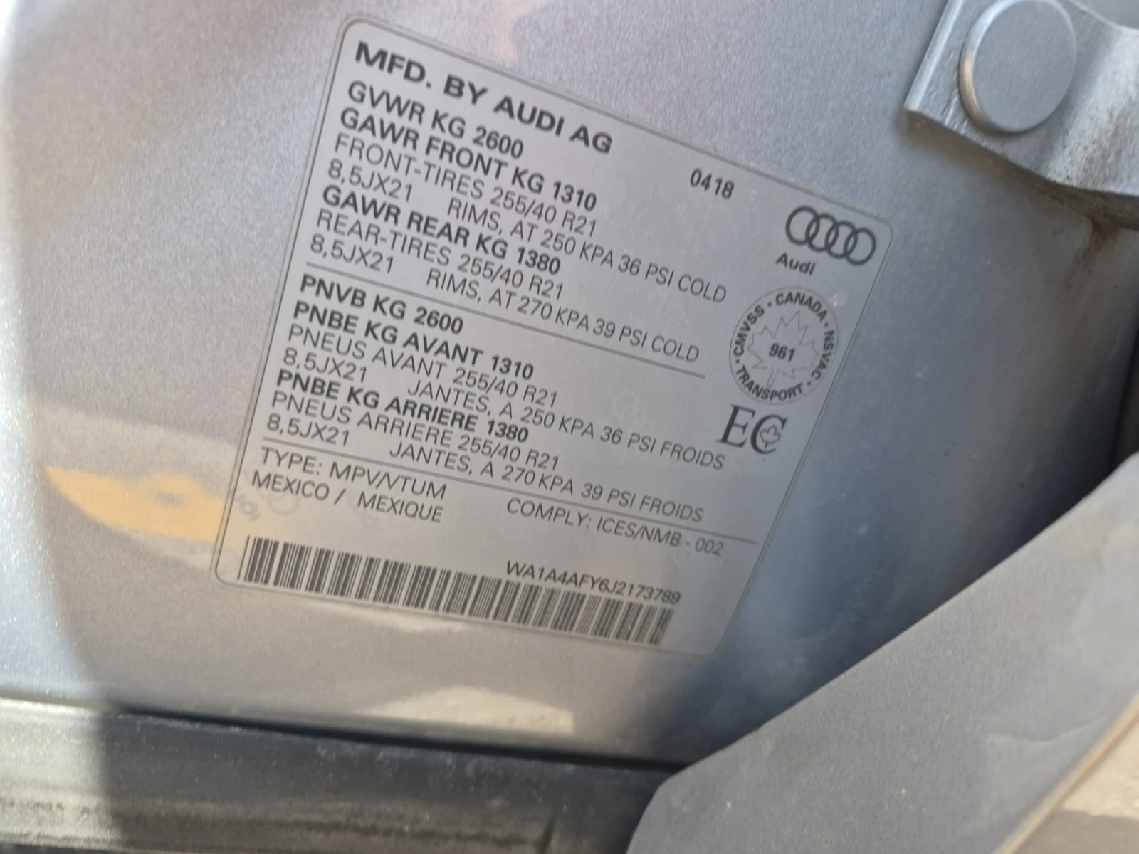 Audi SQ5 PROGRESSIV * CARFAX* ДВОЙНА ПАНОРАМА * АВТОКРЕДИТ , снимка 16 - Автомобили и джипове - 55949137
