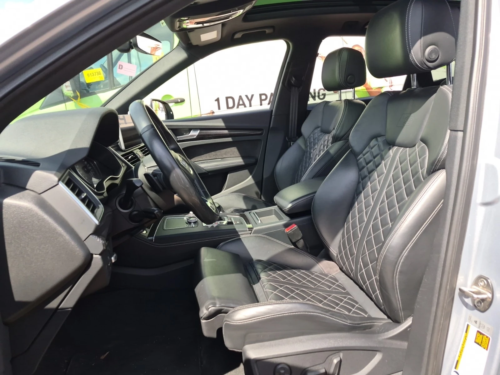 Audi SQ5 PROGRESSIV * CARFAX* ДВОЙНА ПАНОРАМА * АВТОКРЕДИТ , снимка 5 - Автомобили и джипове - 55949137