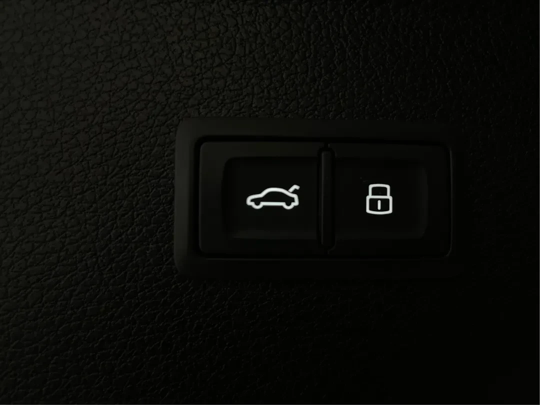 Audi Q5 45 Comfort QUATTRO| КАМЕРА| ПОДГРЕВ| 245к.с., снимка 16 - Автомобили и джипове - 56084674