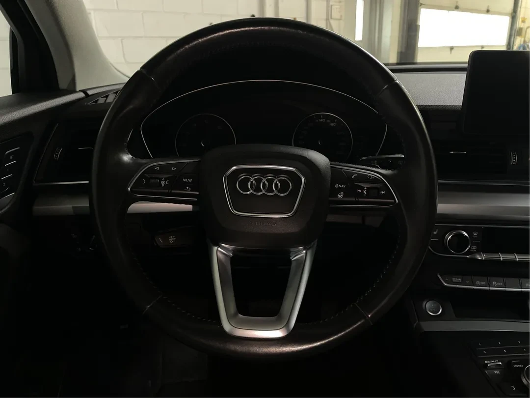 Audi Q5 45 Comfort QUATTRO| КАМЕРА| ПОДГРЕВ| 245к.с., снимка 6 - Автомобили и джипове - 56084674