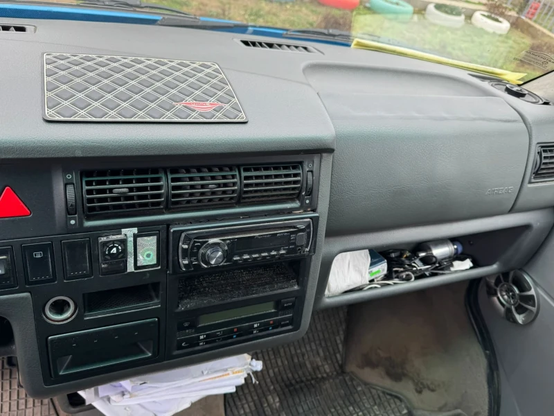 VW T4, снимка 13 - Бусове и автобуси - 53389797