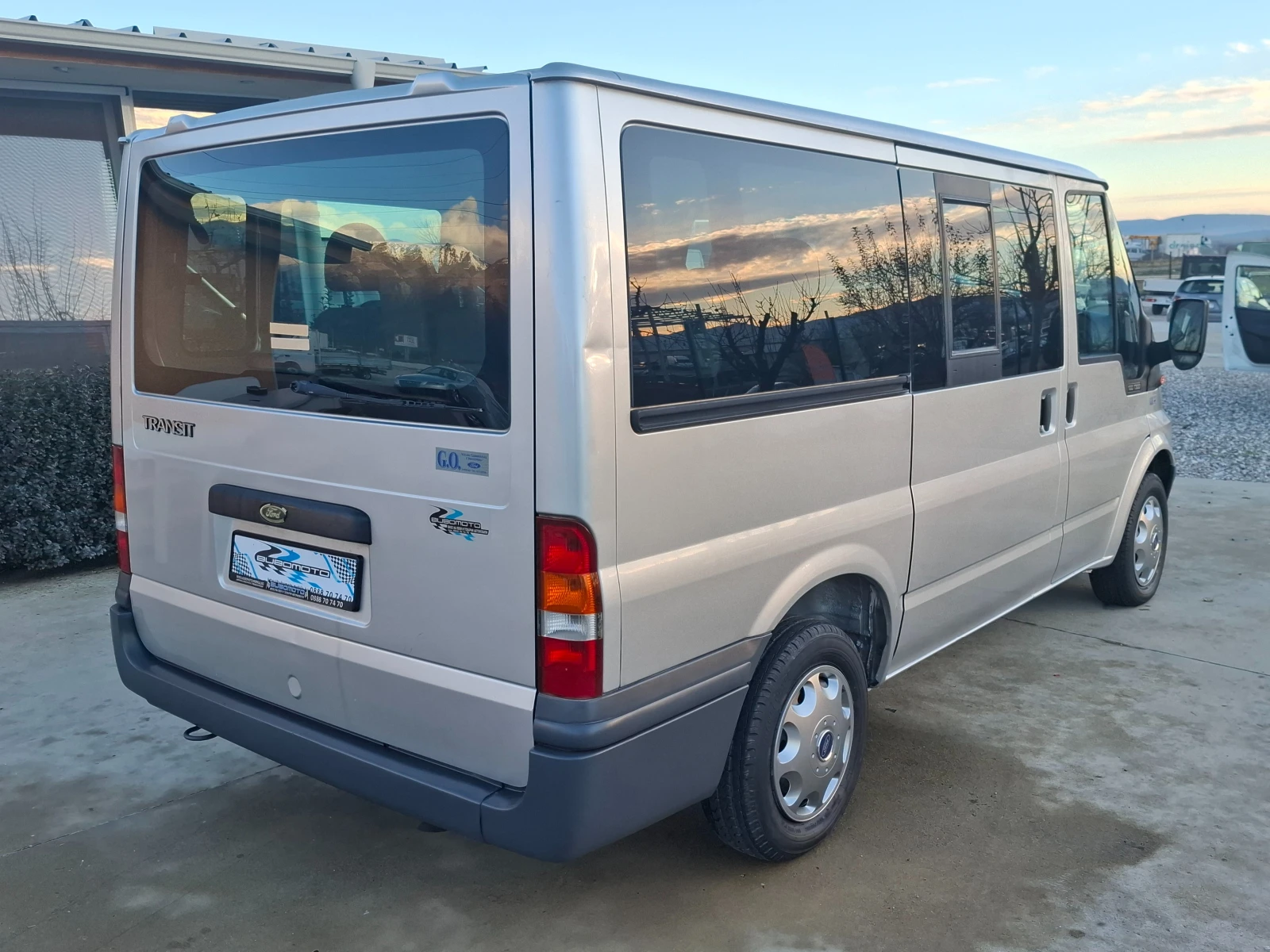 Ford Transit 8+ 1м/Клима - изображение 3