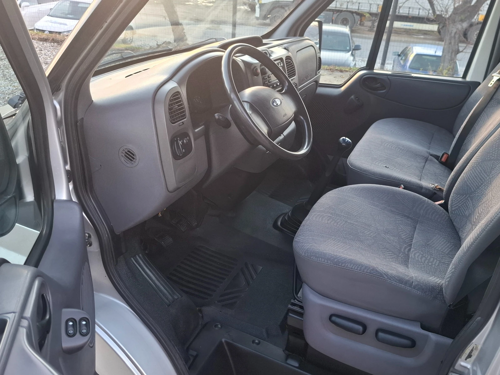 Ford Transit 8+ 1м/Клима - изображение 5