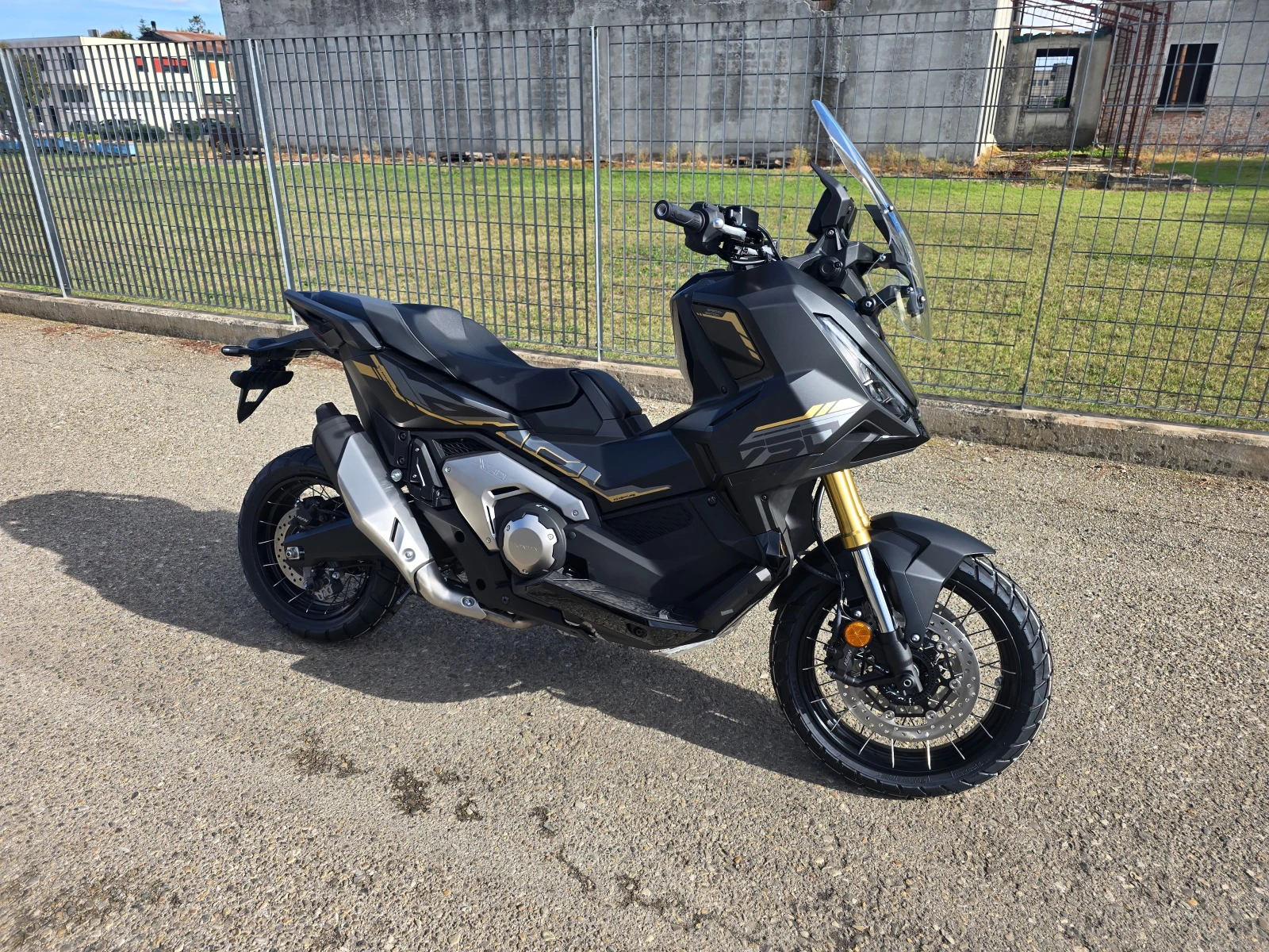 Honda X-ADV 750 2027 Special Edition ������� � ����� | Mobile.bg � ����������� 6