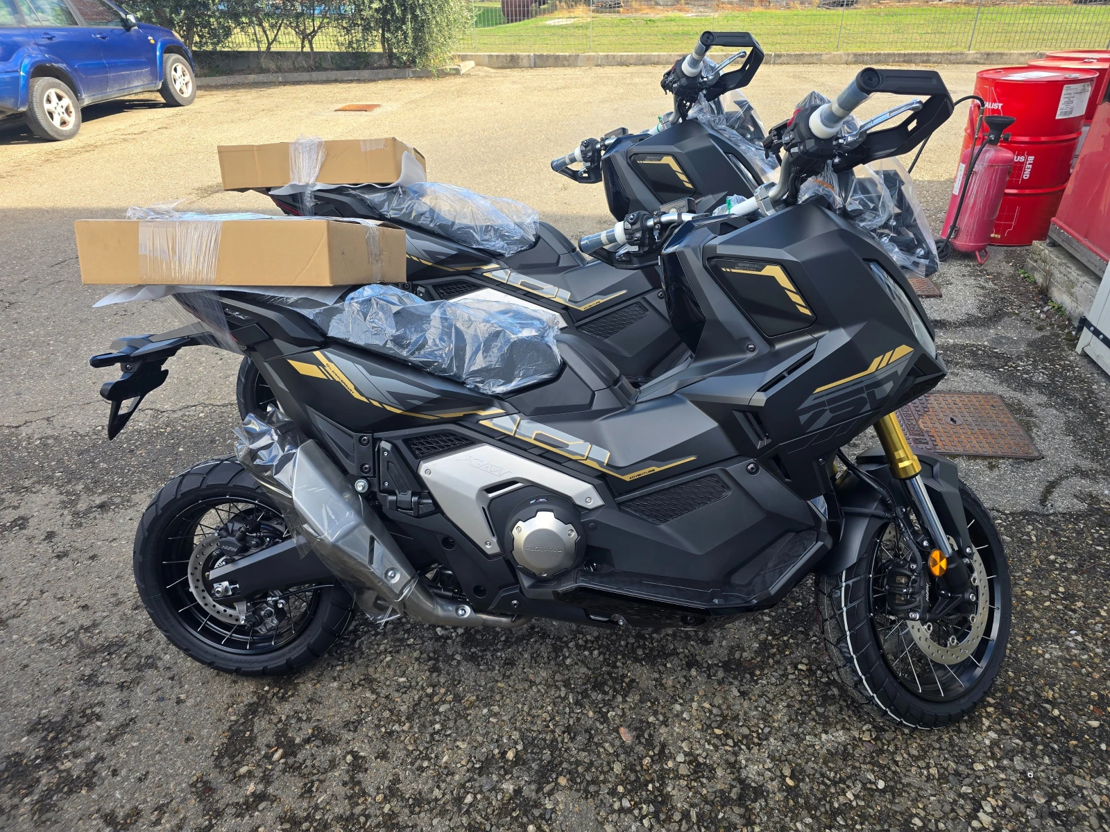 Honda X-ADV 750 2027 Special Edition ������� � ����� | Mobile.bg � ����������� 4